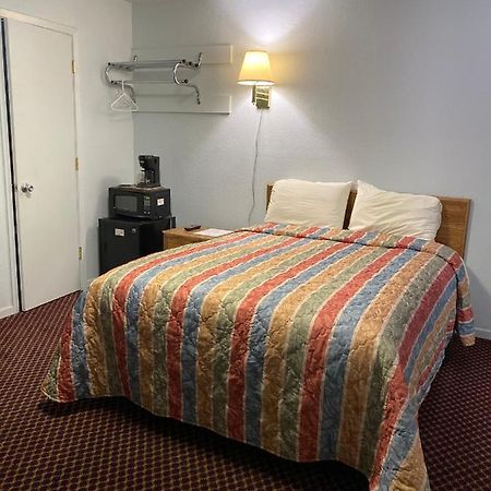 Regency Inn Comanche Bagian luar foto