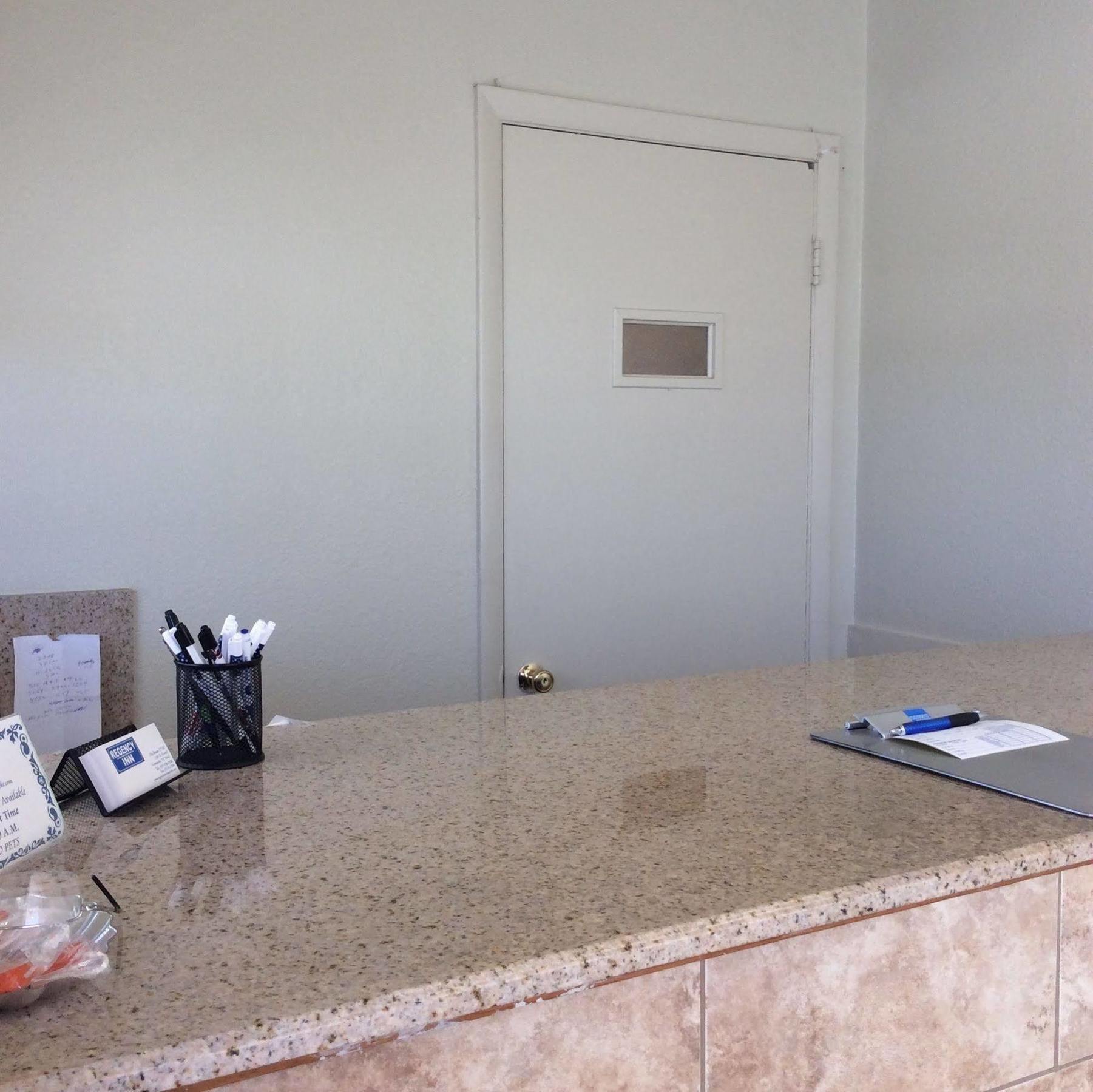 Regency Inn Comanche Bagian luar foto