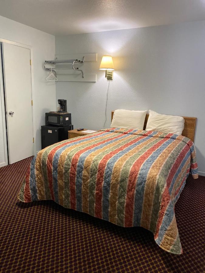 Regency Inn Comanche Bagian luar foto